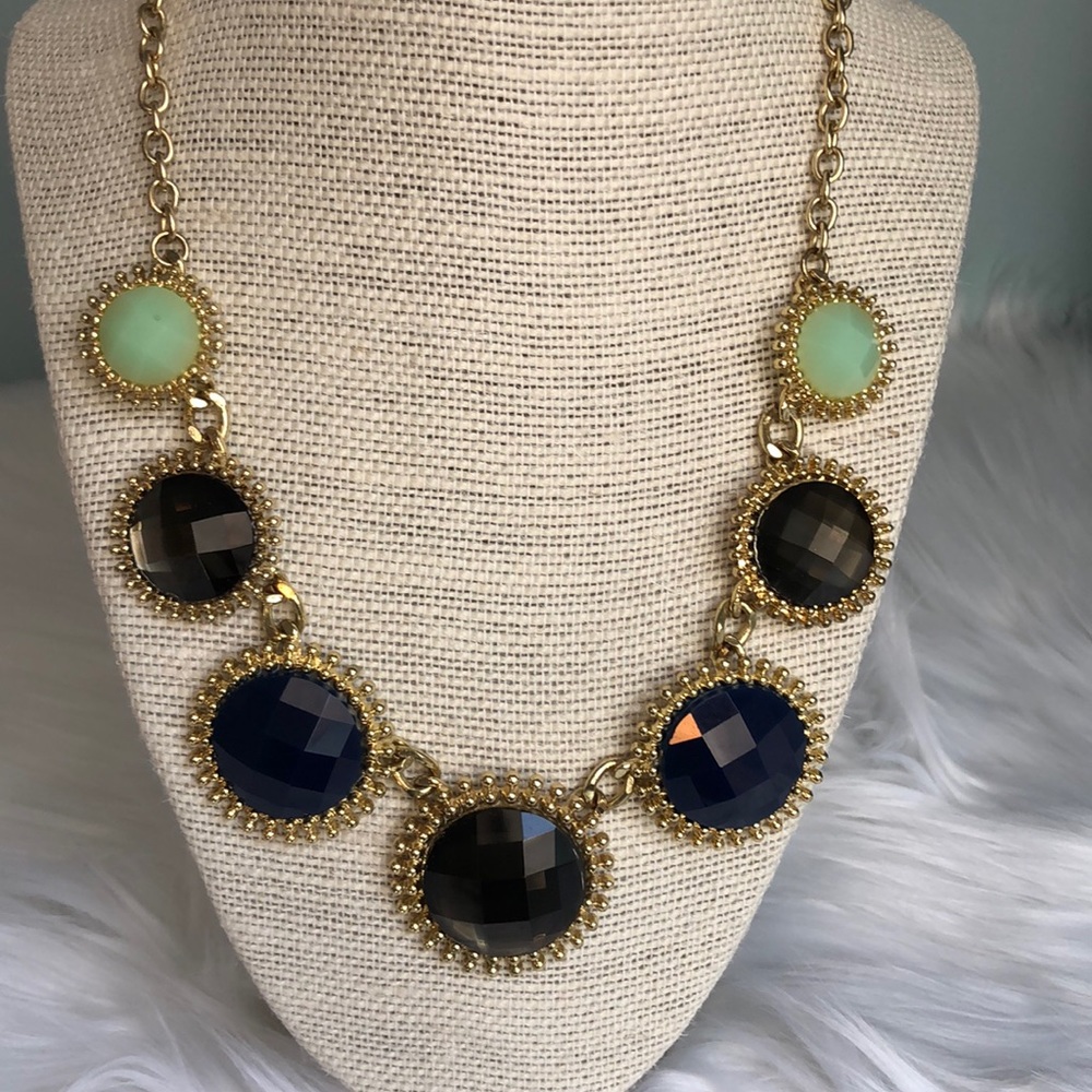 Gorgeous Francesca’s Green, Blue, Black Jeweled Statement Necklace Gold Hardware
